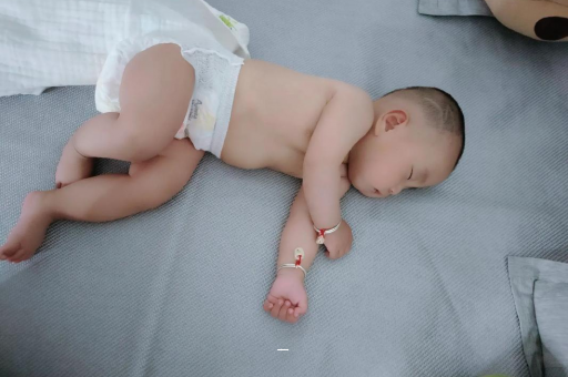 沙河怀孕感觉自己心跳明显